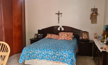 Se vende CASA en Oriente 15