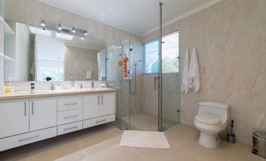 CASA PARA LA VENTA - CONDOMINIO CAMPESTRE EL PEÑON GIRARDOT