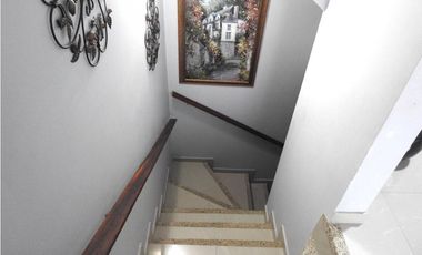Maat vende Casa en Conjunto Cerrado-Villeta. $450Millones