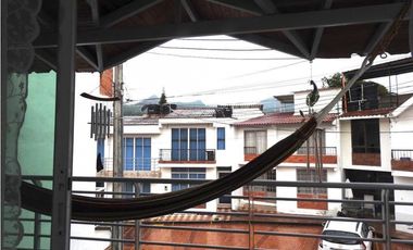 Maat vende Casa en Conjunto Cerrado-Villeta. $450Millones