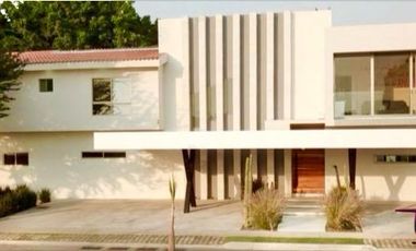 HERMOSA RESIDENCIA EN PARAISO COUNTRY CLUB