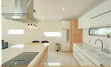 HERMOSA RESIDENCIA EN PARAISO COUNTRY CLUB