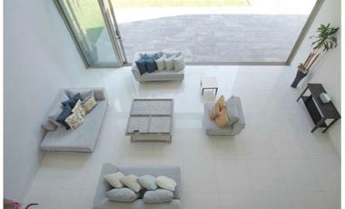 HERMOSA RESIDENCIA EN PARAISO COUNTRY CLUB