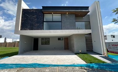 Casa en Venta en Lomas de Angelópolis II.