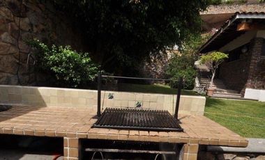 VENTA CASA EN TEQUESQUITENGO,  ORILLA DEL LAGO