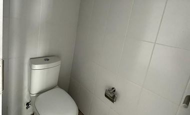 Oficina en Arriendo en Colombia con Avenida Cardenal Carlos Oviedo Cavada.