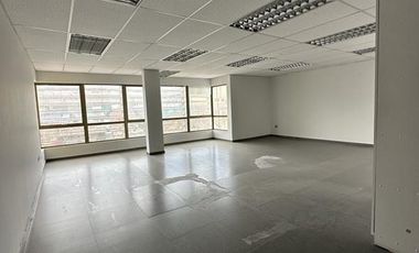 Oficina en Arriendo en Colombia con Avenida Cardenal Carlos Oviedo Cavada.