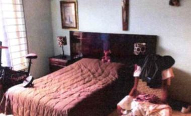 Venta de Vivienda unifamiliar con local comercial adjunto