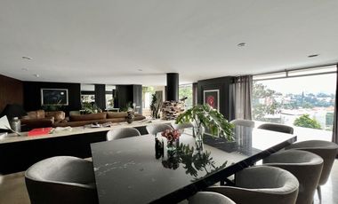 VENTA CASA  EN LOMAS DE REFORMA A MUY BUEN PRECIO