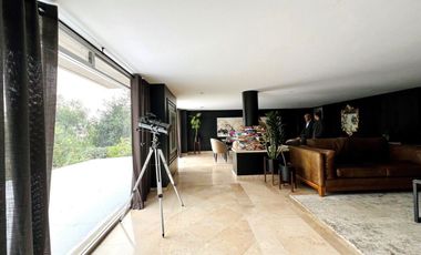 VENTA CASA  EN LOMAS DE REFORMA A MUY BUEN PRECIO