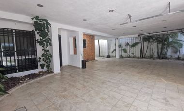 SE RENTA CASA EN PRIVADA EN CIUDAD DEL CARMEN