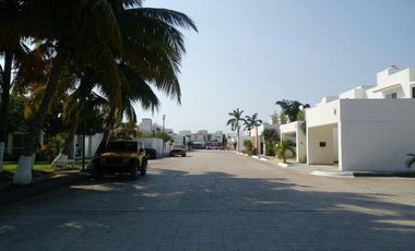 SE RENTA CASA EN PRIVADA EN CIUDAD DEL CARMEN