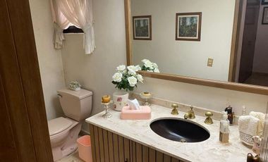 Casa en Renta o Venta en Bosques de las Lomas
