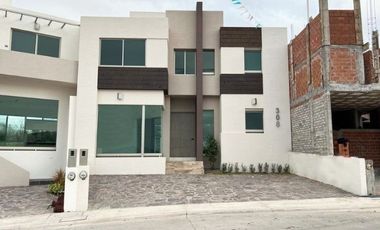 CASA EN VENTA FRACC LOMALTA, MORELIA ESTRENA LA CASA DE TUS SUEÑOS! PROMOCIONES