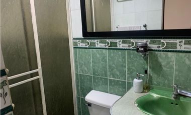 VENTA DE CASA 3 PISOS REFORMADA PEATONAL  ID 733