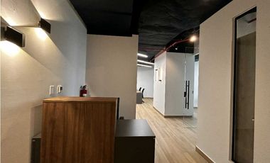 OFICINA EN CALLE 50 TOWER BANK AMOBLADA 153M2 SERVICIOS INCLUIDOS