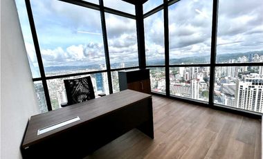 OFICINA EN CALLE 50 TOWER BANK AMOBLADA 153M2 SERVICIOS INCLUIDOS