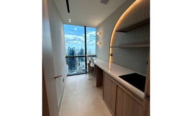 OFICINA EN CALLE 50 TOWER BANK  AMOBLADA 149M2 SERVICIOS INCLUIDOS