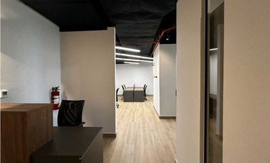 OFICINA EN CALLE 50 TOWER BANK AMOBLADA 153M2 SERVICIOS INCLUIDOS