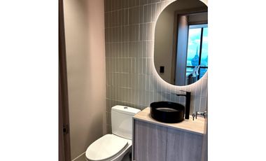 OFICINA EN CALLE 50 TOWER BANK  AMOBLADA 149M2 SERVICIOS INCLUIDOS