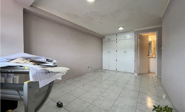 Se vende apartamento en La Alameda