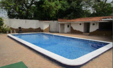 Casa en El Hexágono, Altos del Golf
