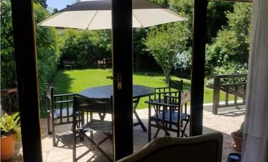 Chalet 4 ambientes. Barrio San Carlos