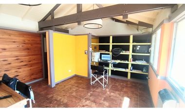 ** Casa PH sobre lote de 315 m2. Parque - Z/ Bestoso e Irala