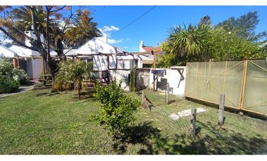 ** Casa PH sobre lote de 315 m2. Parque - Z/ Bestoso e Irala