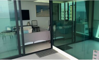 En venta departamento amoblado con vista al mar edf. Poseidón en Manta