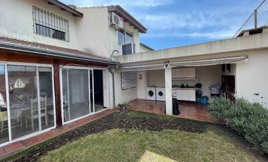 Casa en venta en Quilmes Oeste