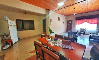 VENTA CASA 3 AMB 280 M2 PATIO VALENTIN ALSINA