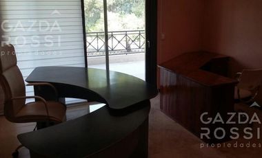 Espectacular casa en Saint Thomas Este en doble lote