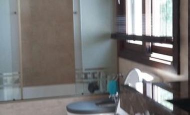 Espectacular casa en Saint Thomas Este en doble lote