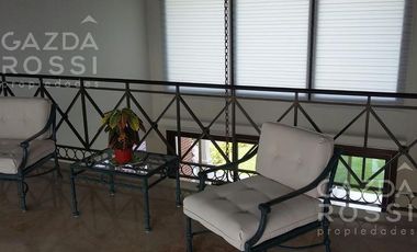 Espectacular casa en Saint Thomas Este en doble lote