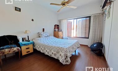 Oportunidad!  Muy lindo Chalet - 3 dormitorios - Temperley