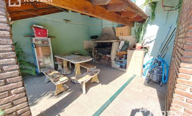 Oportunidad!  Muy lindo Chalet - 3 dormitorios - Temperley