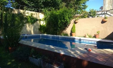EXCELENTE CHALET EN BURZACO TOTALMENTE RECICLADO