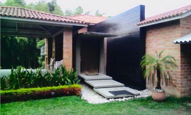 VENTA CASA CAMPESTRE SECTOR PUEBLITO CAFETERO