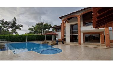 RENTA HERMOSA CASA CAMPESTRE CERRITOS