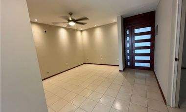 CASA EN VENTA EN PORTAL DEL NORTE