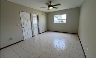 CASA EN VENTA EN PORTAL DEL NORTE
