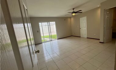 CASA EN VENTA EN PORTAL DEL NORTE