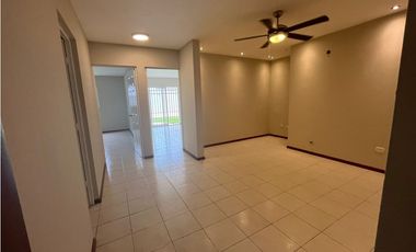CASA EN VENTA EN PORTAL DEL NORTE