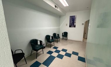 - SE RENTA ESPACIO PARA CONSULTORIOS EN EXCELENTE UBICACION.