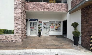 - SE RENTA ESPACIO PARA CONSULTORIOS EN EXCELENTE UBICACION.