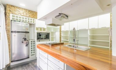 PH 4 AMBIENTES AL FRENTE CON PATIO, TERRAZA Y DOS COCHERAS RAMOS MEJÍA