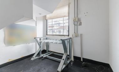 PH 4 AMBIENTES AL FRENTE CON PATIO, TERRAZA Y DOS COCHERAS RAMOS MEJÍA
