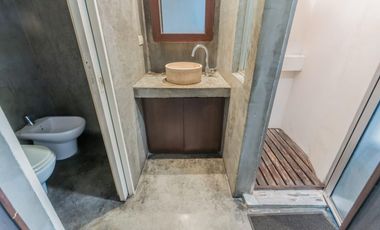 PH 4 AMBIENTES AL FRENTE CON PATIO, TERRAZA Y DOS COCHERAS RAMOS MEJÍA