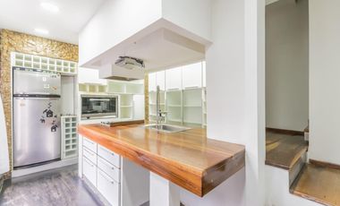 PH 4 AMBIENTES AL FRENTE CON PATIO, TERRAZA Y DOS COCHERAS RAMOS MEJÍA